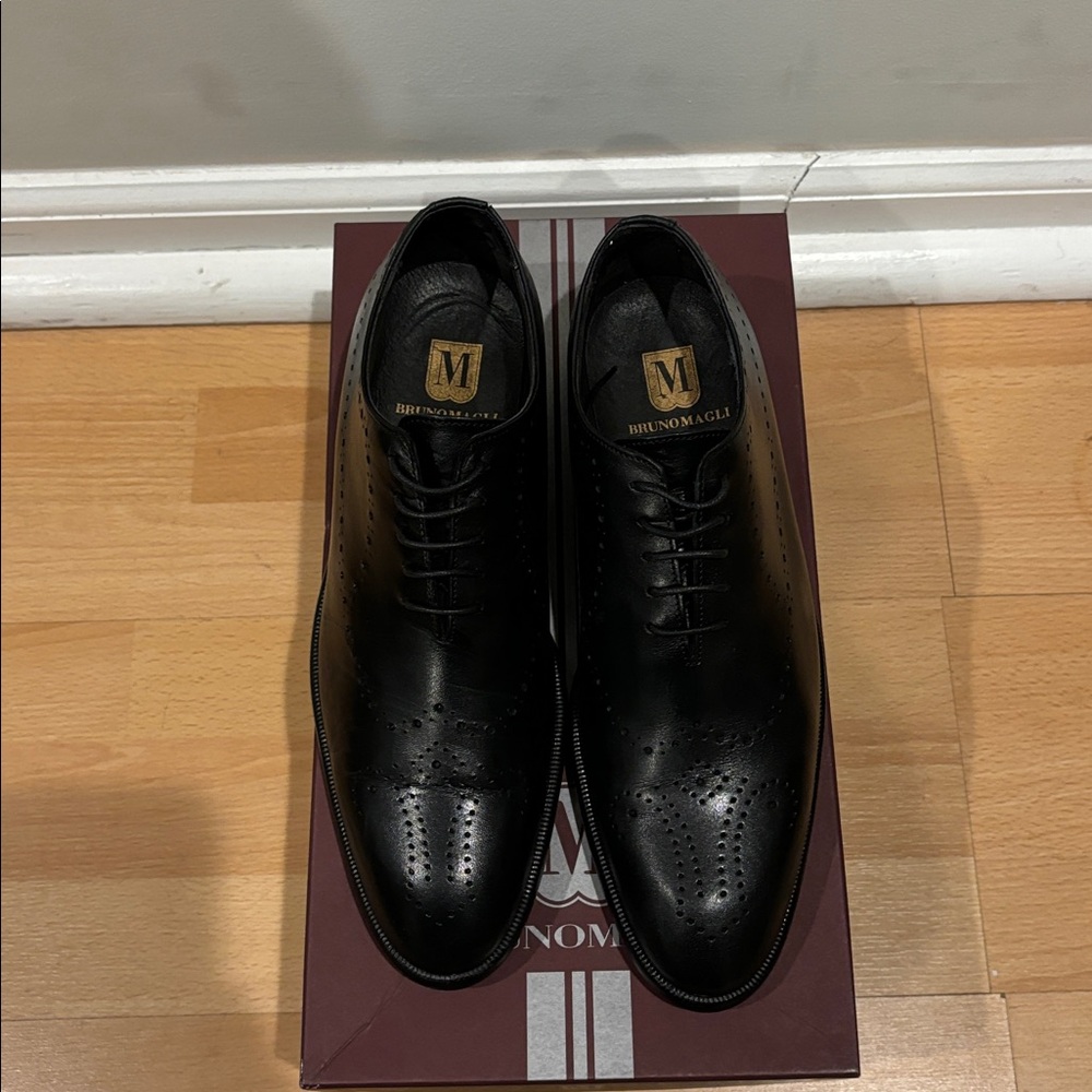 Bruno Magli Men's Classic Black Oxfords